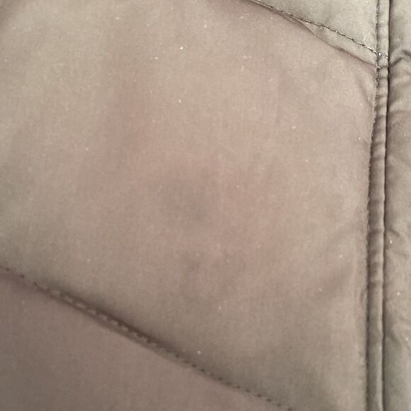 Gap Puffer Vest - Size Small - Picture 4 of 12